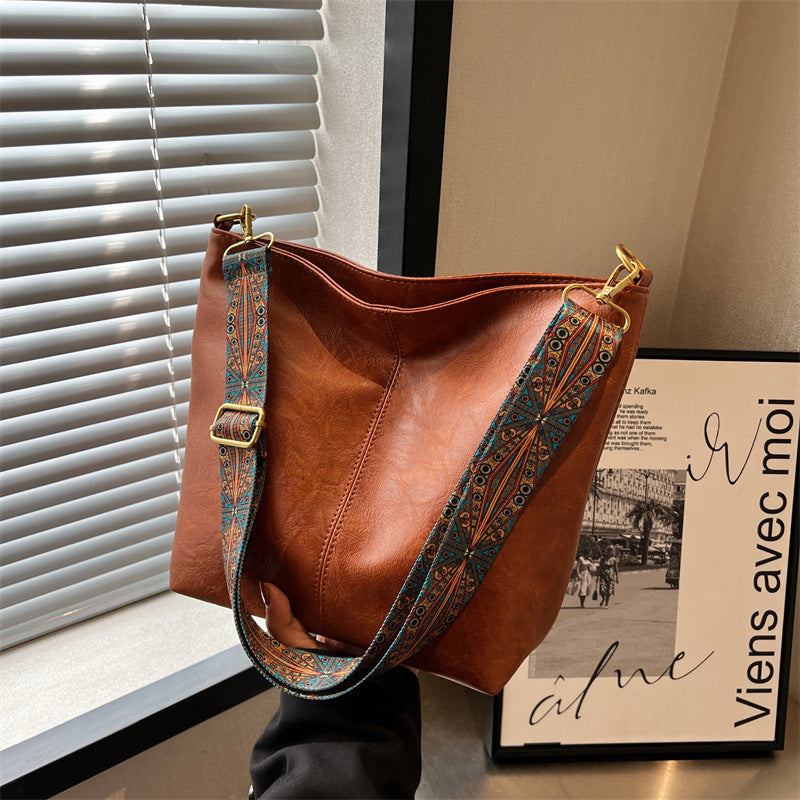Stylish and Casual Vintage-Inspired Handbag for Women